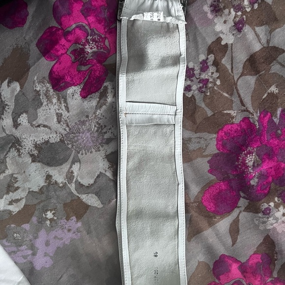 ZARA- Leather white belt with jewels - Picture 8 of 10